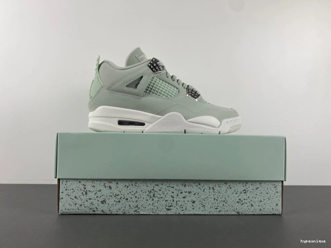 HYPE (W) HV0823-003 4 Jordan Seafoam Air 0702